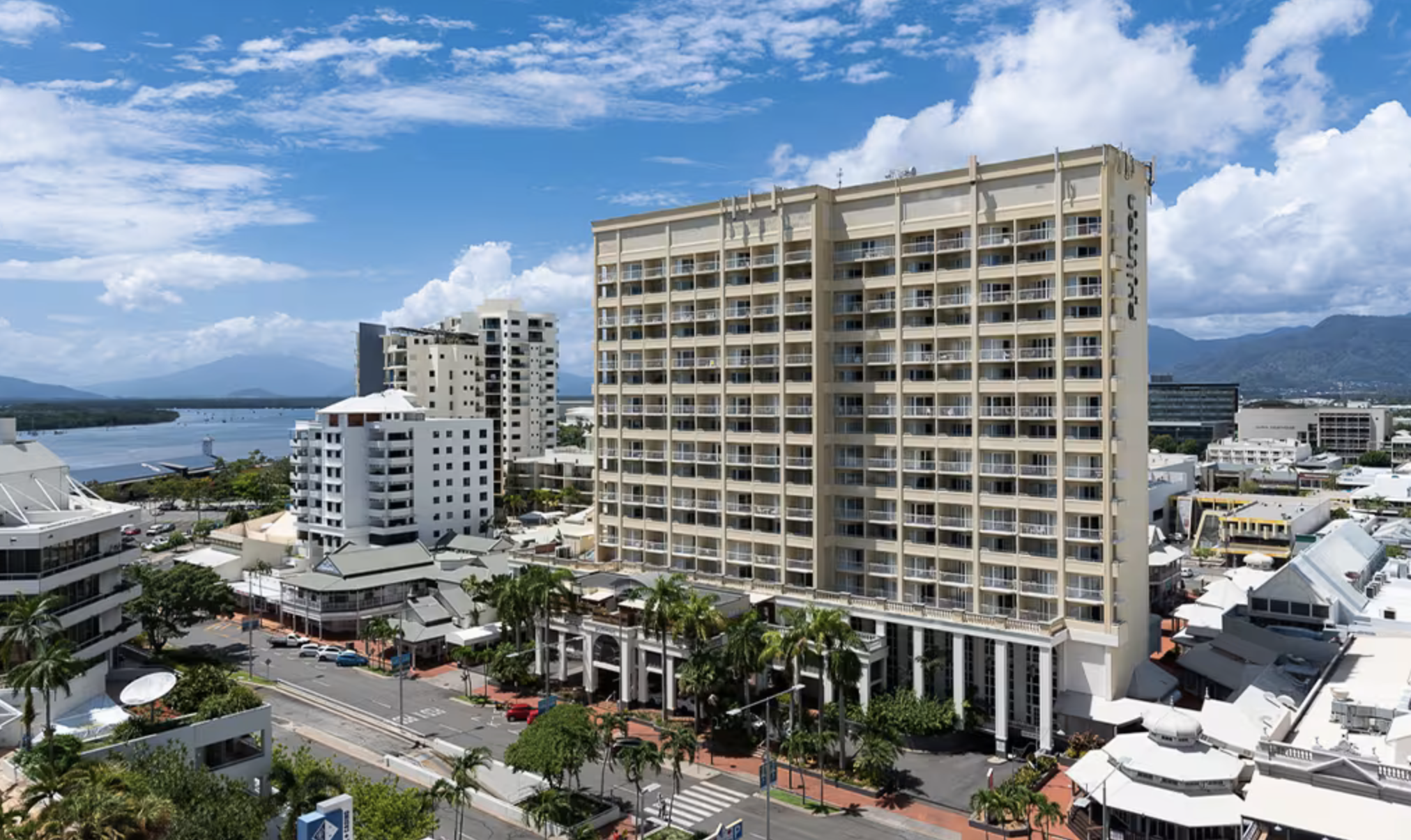 Pullman Cairns International